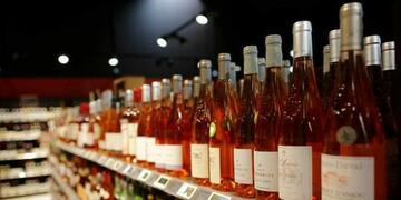 bouteilles de vin rosé