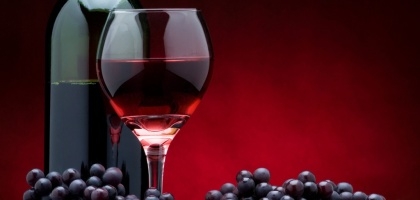 bouteile et verre de vin